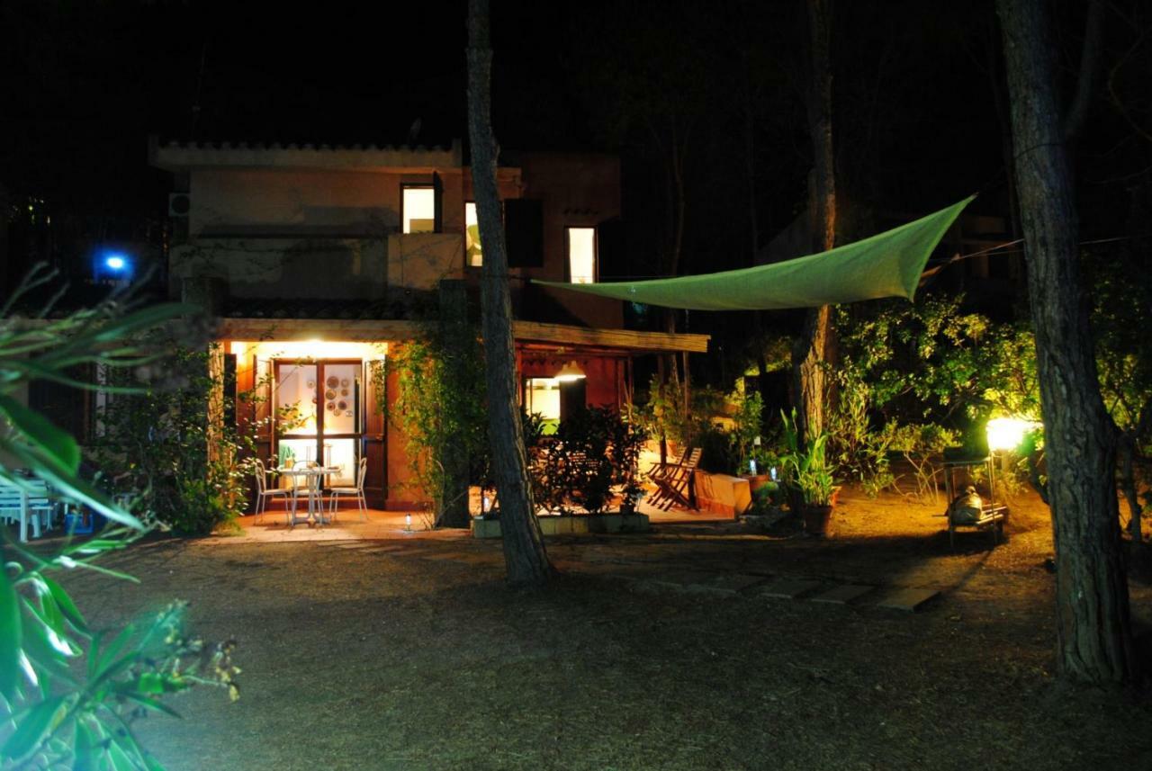 Vila Via Dei Pini Fort Village Exteriér fotografie